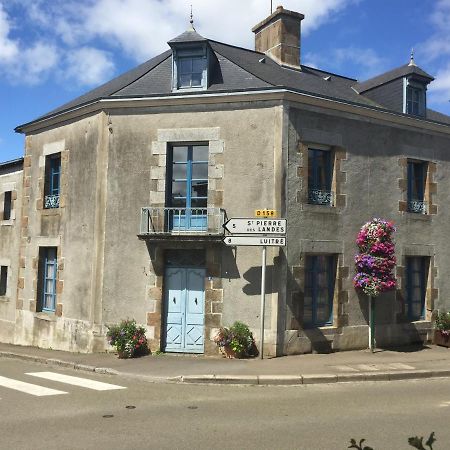 L'Ancien Hotel Juvigné Eksteriør billede
